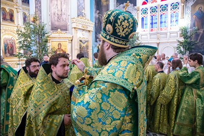Митрополит Игнатий совершил всенощное бдение в Свято-Духовском соборе г. Саратова