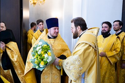 Митрополит Игнатий совершил всенощное бдение в Петропавловском храме г. Саратова