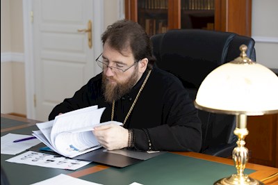 Митрополит Игнатий провел собеседование с абитуриентами СПДС