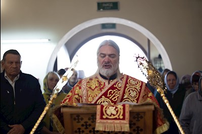 Митрополит Игнатий совершил Божественную литургию пасхальным чином в храме святого пророка Илии п. Сенной Вольского района