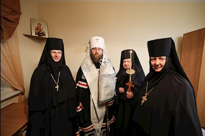 Митрополит Игнатий совершил постриги в Иоанновском женском монастыре