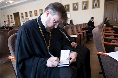 Митрополит Игнатий принял участие в защите выпускных квалификационных работ магистров в СПДС