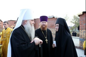 Чин основания Владимирского храма подворья Свято-Алексиевского женского монастыря Саратова в Вольске
