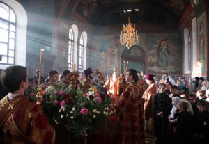 Божественная литургия в Крестовоздвиженском храме г. Хвалынска