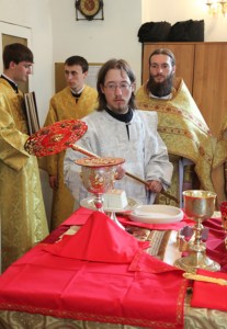 Божественная литургия в Спасо-Преображенском мужском монастыре Саратова