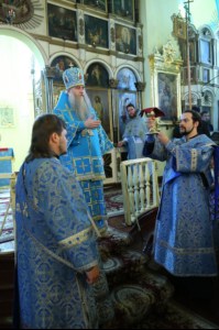 Божественная литургия в храме в честь Казанской иконы Божией Матери г. Петровска