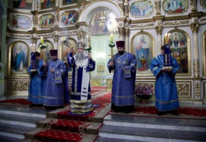 Всенощное бдение в храме в честь Покрова Пресвятой Богородицы г. Саратова