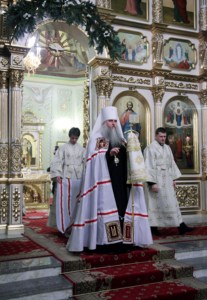 Всенощное бдение в храме в честь Покрова Пресвятой Богородицы Саратова