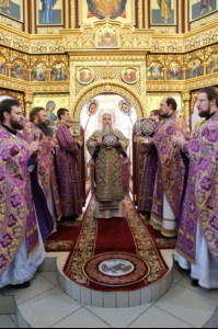 Божественная литургия в храме великомученика Георгия Победоносца г. Саратова