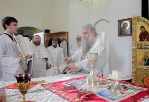 Божественная Литургия в Cвято-Никольском мужском монастыре г. Саратова