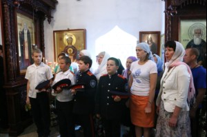 Божественная литургия в храме во имя святителя Тихона, епископа Воронежского, Задонского чудотворца г.Саратова