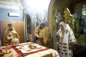Божественная литургия в Свято-Троицком кафедральном соборе г.Саратова
