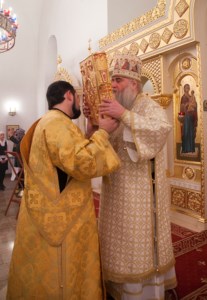 Божественная литургия на Архиерейском подворье — храме святых равноапостольных Кирилла и Мефодия при СГУ