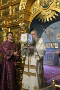 Крещальная литургия в Свято-Троицком кафедральном соборе г. Саратова