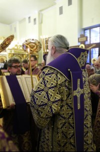 Всенощное бдение на Архиерейском подворье – храме во имя преподобного Серафима Саровского г.Саратова