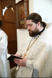 Божественная литургия в храме во имя святого равноапостольного великого князя Владимира г. Саратова