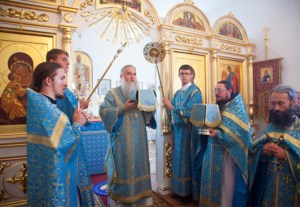 Божественная литургия в храме в честь Успения Пресвятой Богородицы п. Возрождение Хвалынского района