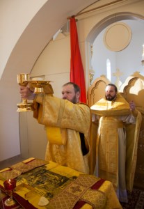 Совершена первая Литургия в новом храме на Увекском кладбище г.Саратова