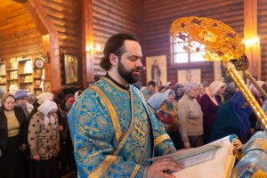 Божественная литургия в храме в честь Сретения Господня г.Саратова