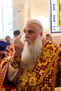 Всенощное бдение на Архиерейском подворье — храме в честь иконы Божией Матери «Утоли моя печали» г. Саратова