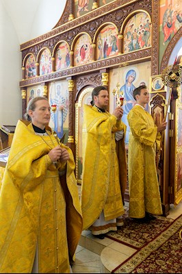 Епископ Манхэттенский Николай совершил Божественную литургию в храме святителя Николая Японского г. Саратова