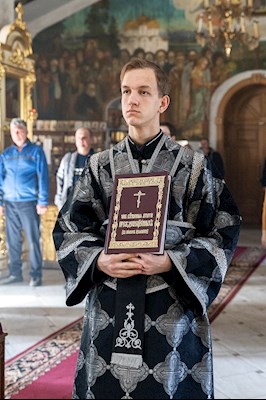 Литургия Преждеосвященных Даров в храме в честь Покрова Пресвятой Богородицы г. Покровска (Энгельса)