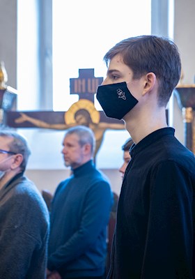 Митрополит Игнатий совершил Божественную литургию на Архиерейском подворье – в храме в честь иконы Божией Матери «Утоли моя печали» г. Саратова