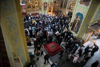 Митрополит Игнатий совершил вечернее богослужение с чином прощения в Покровском соборе г. Саратова