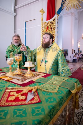 Митрополит Игнатий совершил Божественную литургию в Свято-Сергиевском женском монастыре села Алексеевка Базарно-Карабулакского района