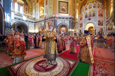Митрополит Игнатий принял участие в Божественной литургии в Храме Христа Спасителя