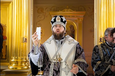Митрополит Игнатий совершил Литургию Преждеосвященных Даров в храме святого апостола и евангелиста Иоанна Богослова при СПДС