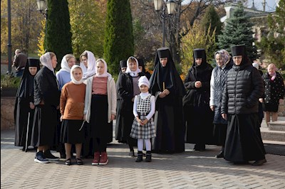 Митрополит Игнатий совершил панихиду в Свято-Алексиевском женском монастыре г. Саратова