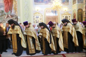 Встреча святых мощей святого равноапостольного князя Владимира и Всенощное бдение в храме в честь Покрова Пресвятой Богородицы г.Саратова
