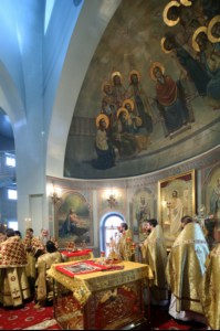 Божественная литургия в храме во имя Всех Святых, в земле Российской просиявших г. Саратова