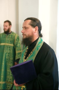 Всенощное бдение в Свято-Сергиевском женском монастыре села Алексеевка Базарно-Карабулакского района
