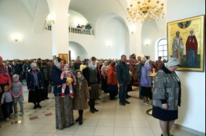 Божественная литургия в храме в честь Рождества Христова г.Саратова