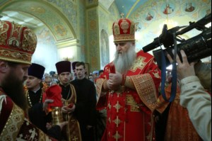 Пасхальная вечерня в храме Покрова Пресвятой Богородицы г.Саратова