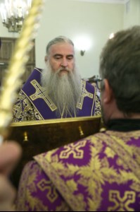Всенощное бдение на Архиерейском подворье – храме во имя преподобного Серафима Саровского г.Саратова