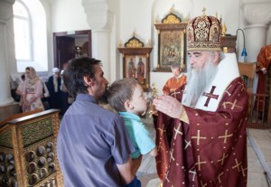 Божественная литургия на Архиерейском подворье – храме в честь иконы Божией Матери «Утоли моя печали» г.Саратова