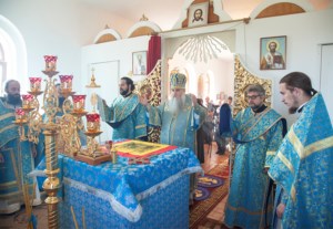 Божественная литургия в Свято-Успенском храме пос. Возрождение Хвалынского района