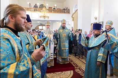 Божественная литургия в храме в честь Казанской иконы Божией Матери г. Саратова