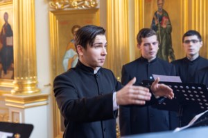 Литургия Преждеосвященных Даров на Архиерейском подворье — в храме во имя святого апостола и евангелиста Иоанна Богослова при СПДС