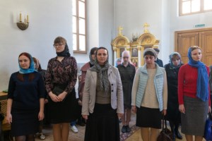 Литургия Преждеосвященных Даров, малое повечерие и утреня Великого Четвертка на Архиерейском подворье — в храме во имя святых равноапостольных Мефодия и Кирилла при СГУ