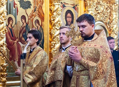 Божественная литургия в Свято-Троицком кафедральном соборе г. Саратова