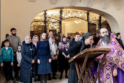 Божественная литургия в Свято-Никольском мужском монастыре г. Саратова