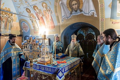 Утреня с чтением акафиста в Свято-Троицком кафедральном соборе г. Саратова