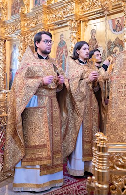 Митрополит Игнатий совершил Божественную литургию в Свято-Троицком кафедральном соборе г. Саратова