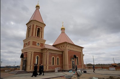 В поселке Лопуховка завершено возведение здания храма