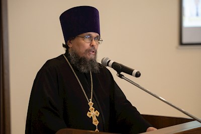Митрополит Игнатий вручил дипломы выпускникам СПДС