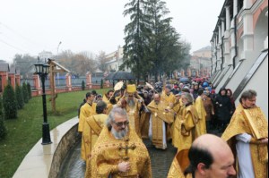 Великое освящение верхнего храма во имя Святой Живоначальной Троицы Свято-Троицкого кафедрального собора города Саратова